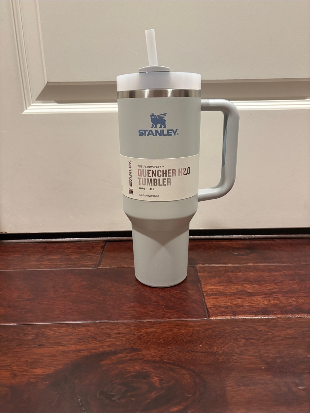 Stanley Quencher H2.0 Tumbler - Light Gray with White Lid